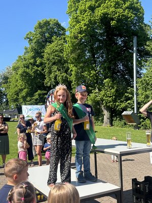 Königin Elli mit Prinzgemahl Theo 