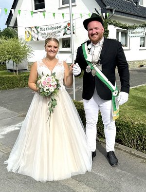 König Dennis Ponzel, Königin Davina Ponzel